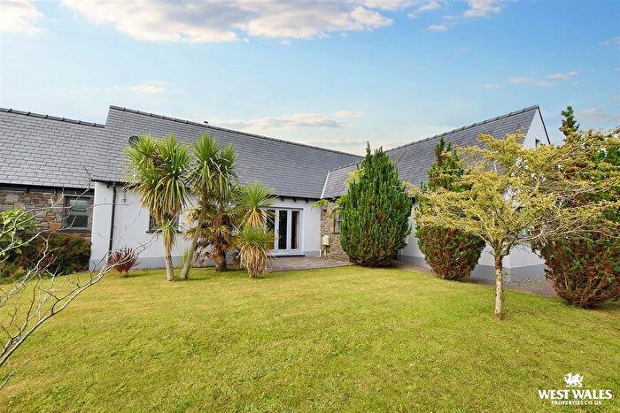 3 Bedroom Detached Bungalow For Sale In Cuffern, Roch, Haverfordwest, SA62