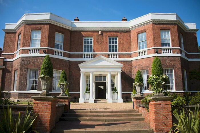 2 Bedroom Apartment To Rent In South Parade, Bawtry, Doncaster, DN10