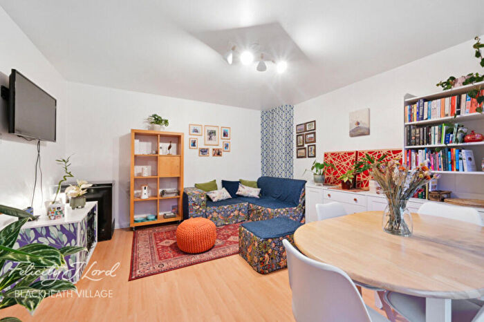 3 Bedroom Apartment For Sale In Sweyn Place, London, SE3