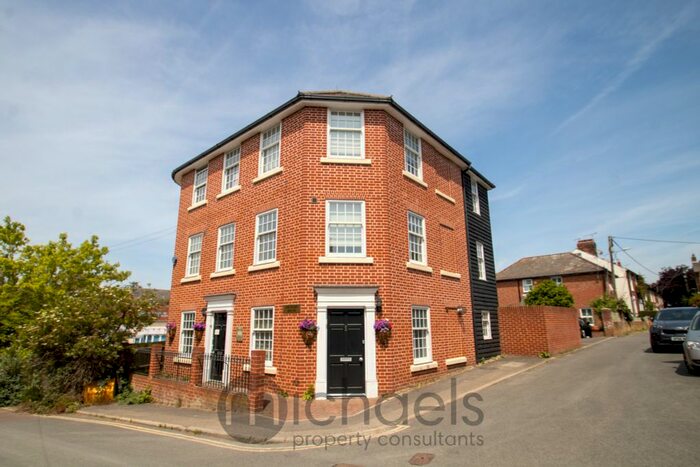 4 Bedroom Town House To Rent In Brook Street, Wivenhoe, Colchester, CO7