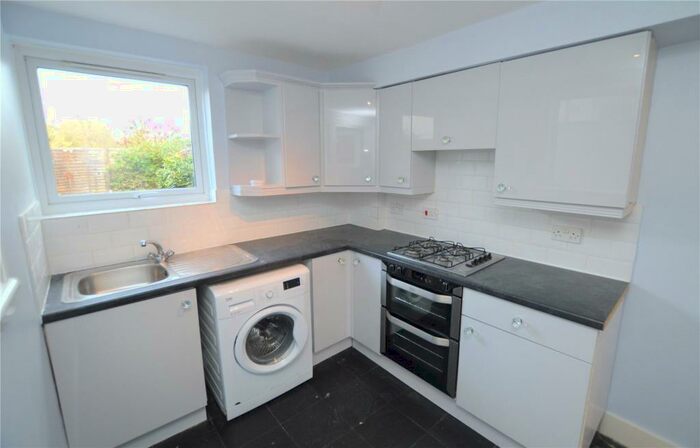 2 Bedroom Terraced House To Rent In Love Lane, London, SE25