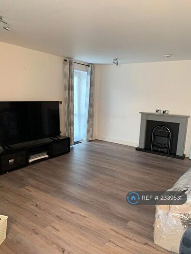 2 Bedroom Bungalow To Rent In Country View, Denholme, Bradford, BD13