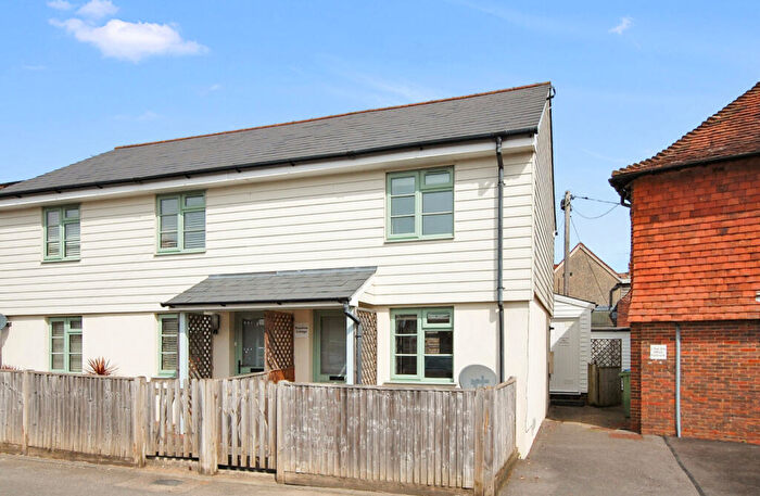 1 Bedroom Cottage For Sale In Parbrook, Billingshurst, RH14