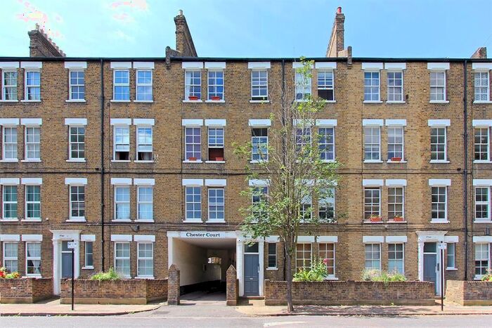 1 Bedroom Flat To Rent In Chester Court, Lomond Grove, London, SE5