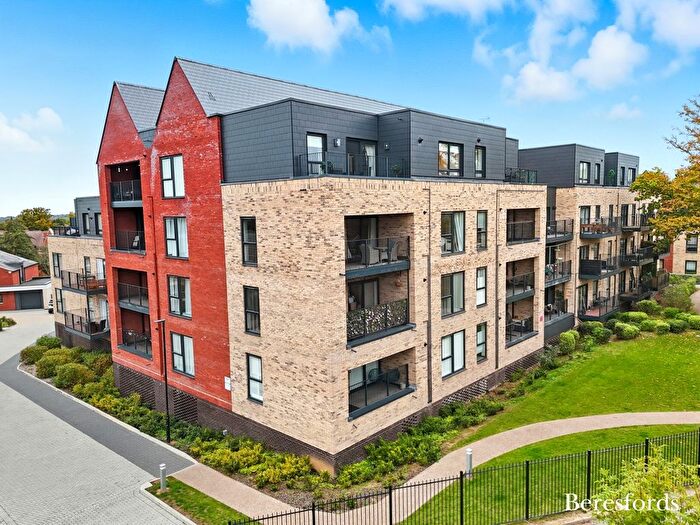 2 Bedroom Flat For Sale In Halcyon Place, Brentwood, CM14