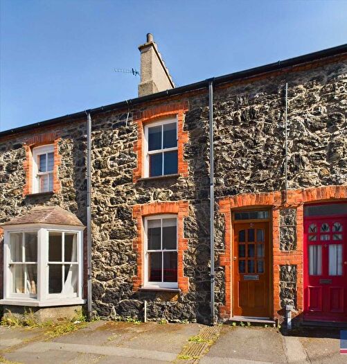 2 Bedroom Terraced House To Rent In New Street, Menai Bridge, LL59