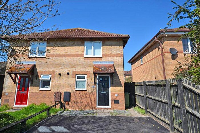 2 Bedroom Semi-Detached House To Rent In Lindisfarne Drive, Monkston, Milton Keynes, Buckinghamshire, MK10