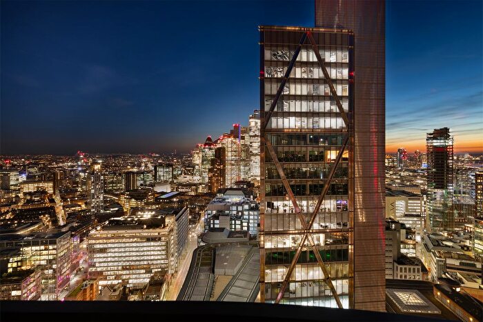 4 Bedroom Flat For Sale In Principal Tower, Shoreditch High Street, Shoreditch, London, Shoreditch, EC2A