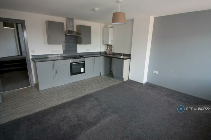 2 Bedroom Flat To Rent In Stirling House, Gateshead, NE8