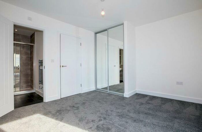 4 Bedroom Town House To Rent In Blackthorn Way, Winteringham, St. Neots, PE19