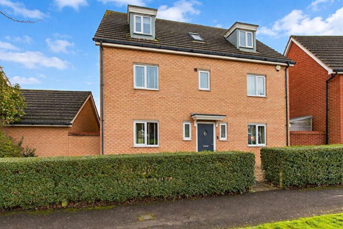 5 Bedroom Detached House For Sale In Rivenhall Way, Rochester, ME3