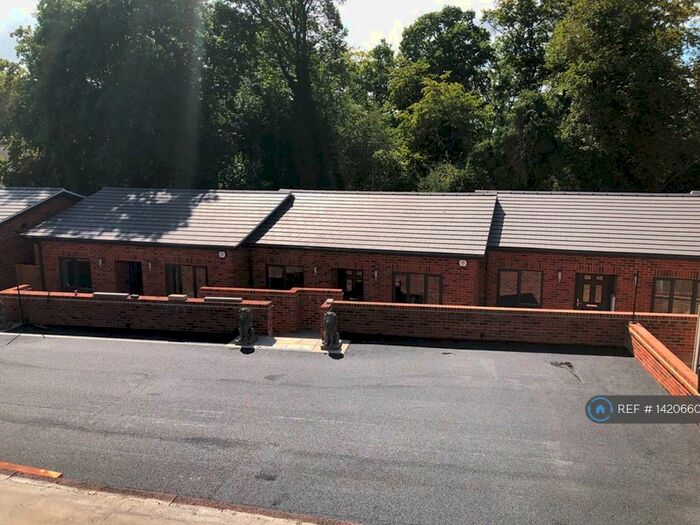 2 Bedroom Bungalow To Rent In Sherlodge Mews, Wigmore, ME8