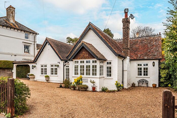 3 Bedroom Bungalow For Sale In Crouch House Road, Edenbridge, Kent, TN8