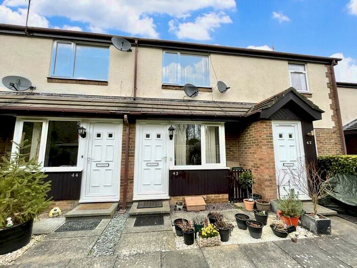 2 Bedroom Flat To Rent In Sandown, Monkseaton, NE25