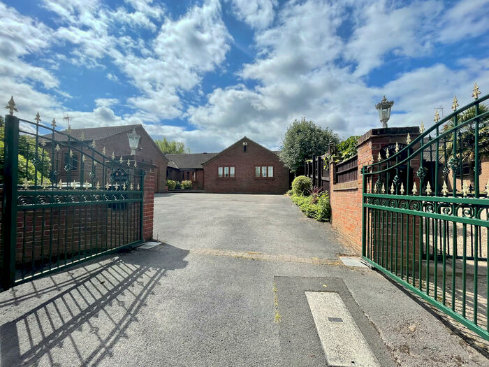 3 Bedroom Detached Bungalow To Rent In Old Epperstone Road, Lowdham, Nottingham, NG14