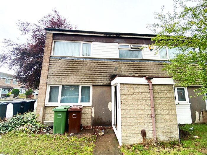 4 Bedroom Semi Detached House To Rent In Hatchford Walk, Birmingham, B37