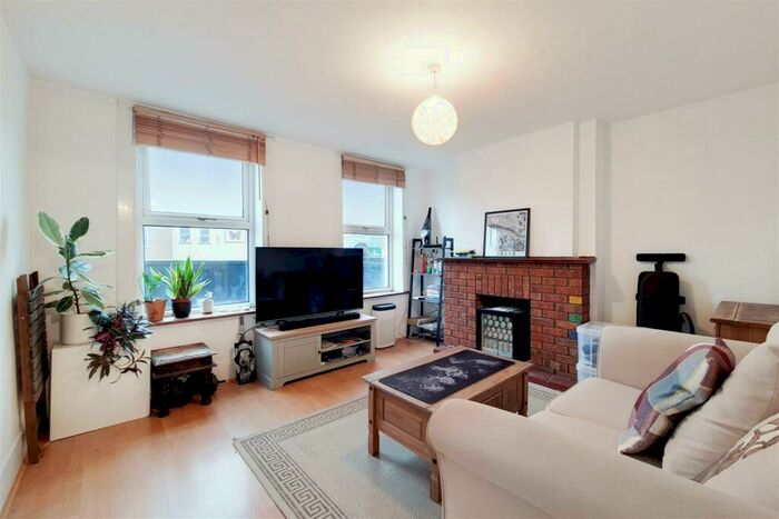 2 Bedroom Duplex To Rent In Denmark Hill, London, SE5