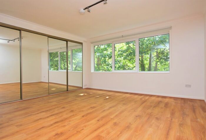 Studio To Rent In Liskeard Gardens, London, SE3