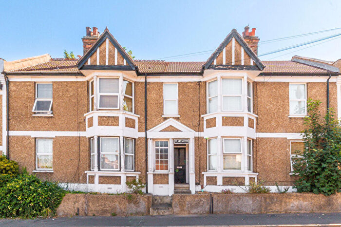 2 Bedroom Maisonette For Sale In Claremont Villas, South Croydon, CR2
