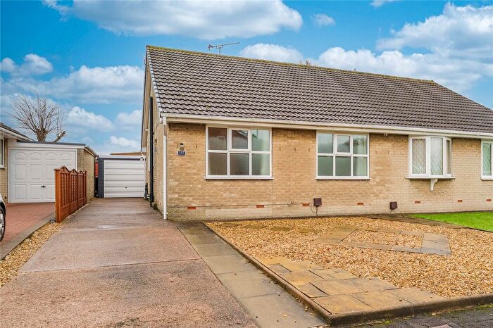 2 Bedroom Bungalow For Sale In Katrina Grove, Featherstone, Pontefract, West Yorkshire, WF7