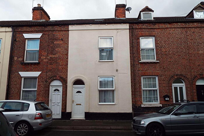 3 Bedroom House To Rent In Napier Street, Burton On Trent., DE14