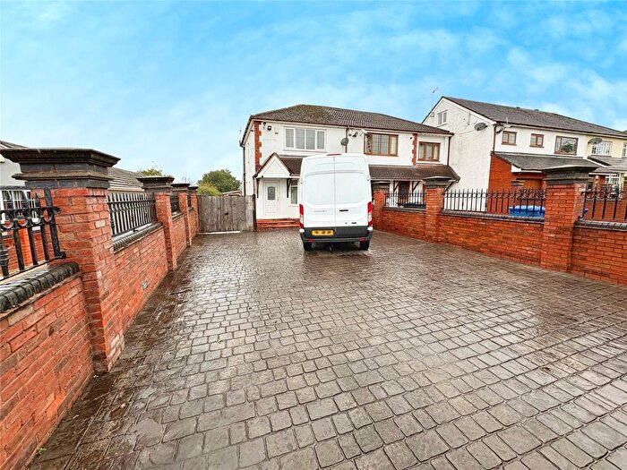 2 Bedroom Semi-Detached House To Rent In Cannock Road, Westcroft, Wolverhampton, Staffordshire, WV10