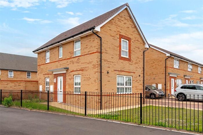 3 Bedroom Detached House For Sale In Strickland Way, Wimborne, Dorset, BH21