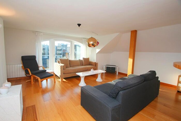 2 Bedroom Flat To Rent In Virginia Street, Merchant City, Glasgow, G1