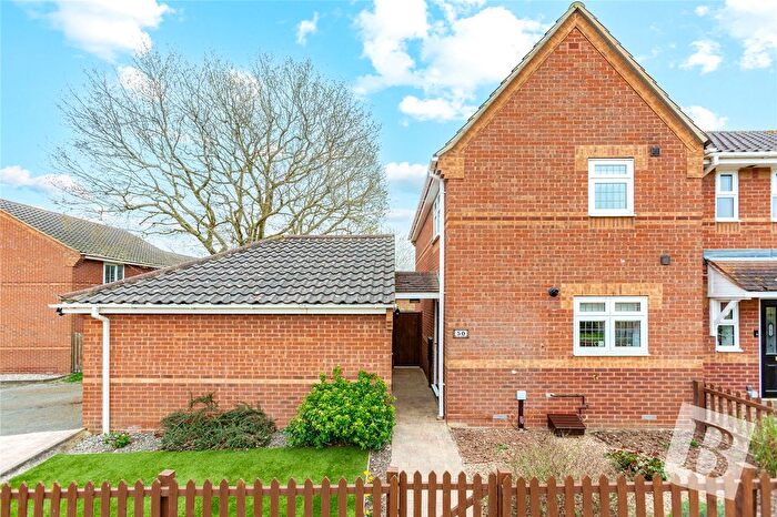 2 Bedroom End Of Terrace House For Sale In Derby Close, Langdon Hills, Basildon, Essex, SS16