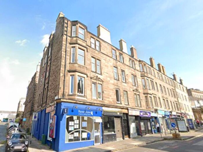2 Bedroom Flat To Rent In Rodney Street, New Town, Edinburgh, EH7
