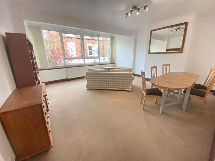 2 Bedroom Apartment To Rent In Burleigh Street, Cambridge, CB1