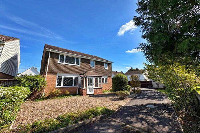 4 Bedroom Detached House For Sale In Broadstone, BH18