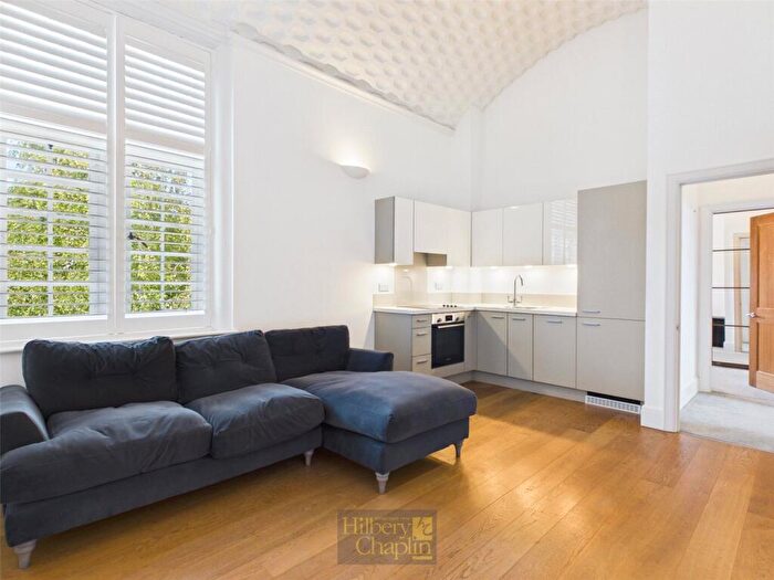 1 Bedroom Apartment For Sale In The Galleries, Warley, Brentwood, Essex, CM14
