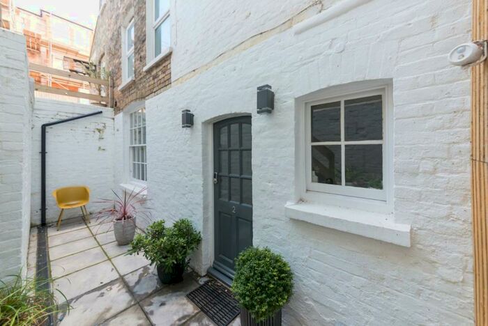 1 Bedroom Apartment To Rent In Albion Place, Ramsgate, CT11