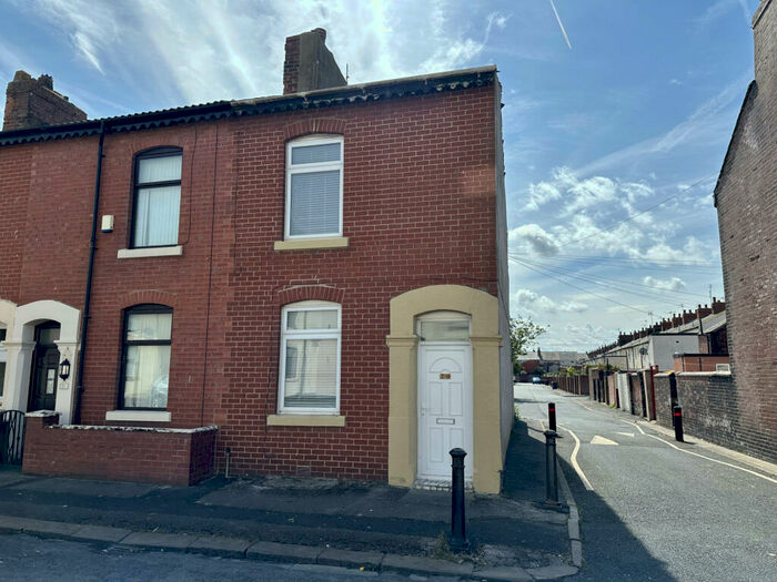 2 Bedroom End Of Terrace House To Rent In Blakiston Street, Fleetwood, Lancashire, FY7
