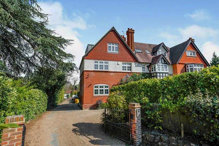 3 Bedroom Semi-Detached House To Rent In Culverden Down, Tunbridge Wells, Kent, TN4