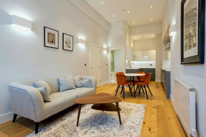 2 Bedroom Flat To Rent In Waldorf House, Cooper Street, Manchester, M2