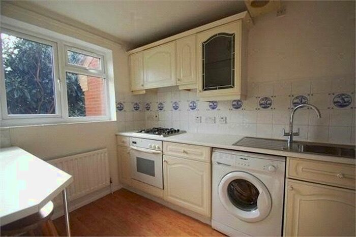 1 Bedroom Flat To Rent In Kingfisher Way, London NW10
