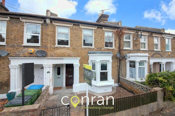 2 Bedroom Flat To Rent In Gurdon Road, Charlton SE7