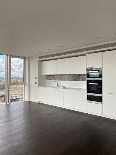 2 Bedroom Flat To Rent In Casson Square, London, SE1