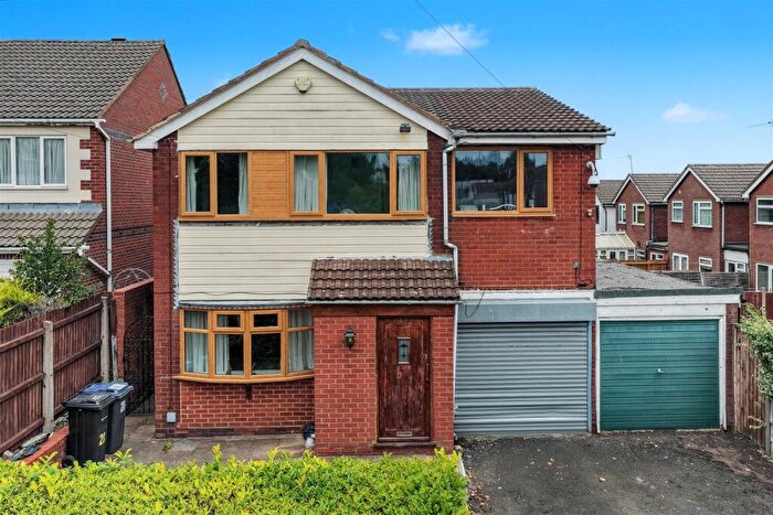 4 Bedroom Detached House For Sale In Redhall Road, Quinton, Birmingham, B32