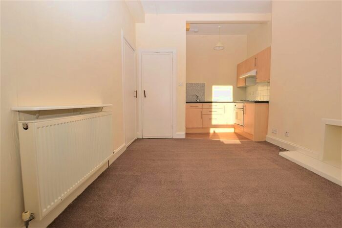 1 Bedroom Flat To Rent In Marionville Road, Edinburgh, EH7