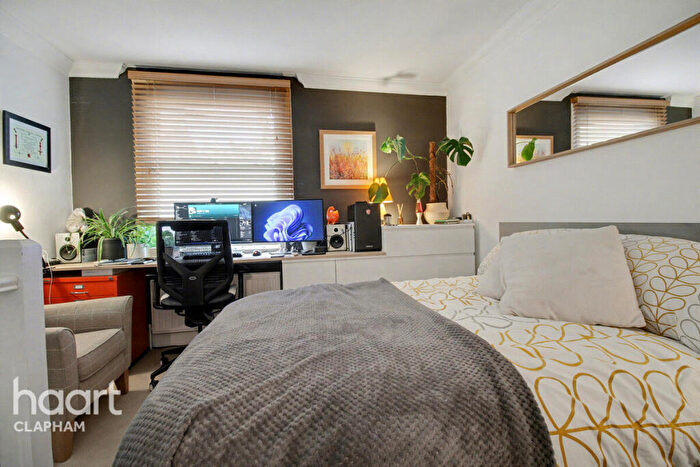 2 Bedroom Flat To Rent In Comyn Road, London, SW11