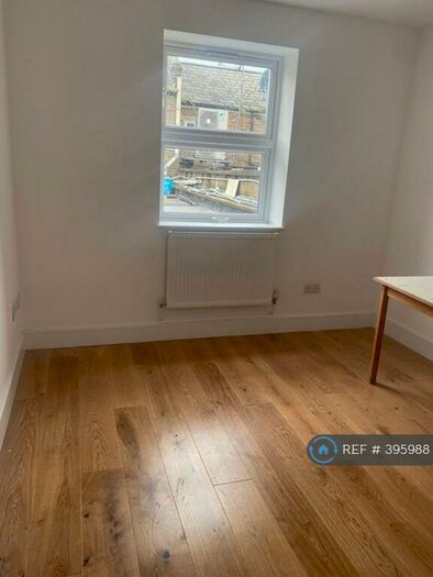 2 Bedroom Flat To Rent In Hornsey, London, N4