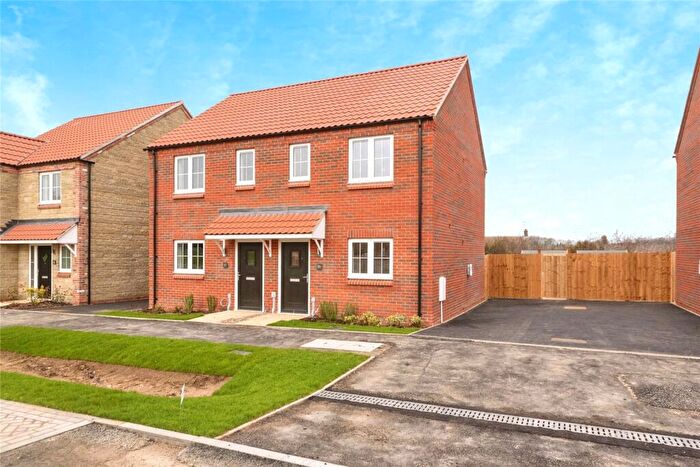 3 Bedroom Semi Detached House For Sale In The Willows, Wilsford Lane, Ancaster, Grantham, Lincolnshire, NG32