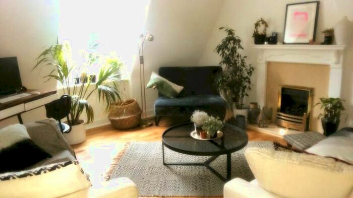 1 Bedroom Flat To Rent In Raeburn Place, Edinburgh, EH4