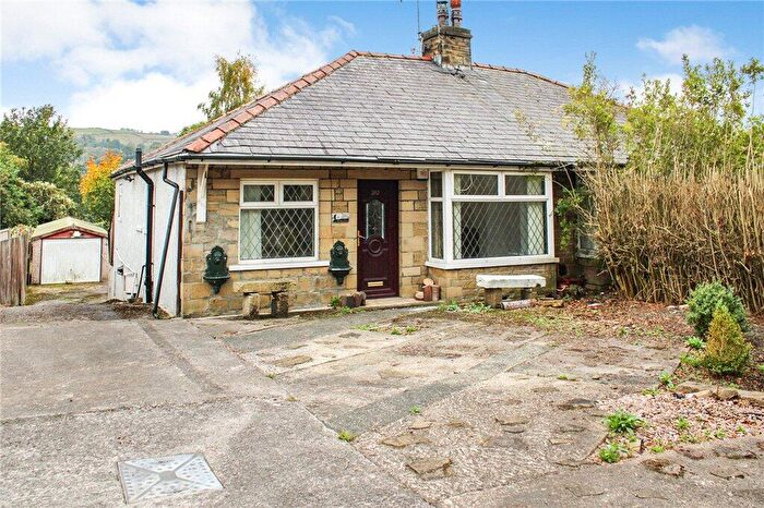 2 Bedroom Bungalow For Sale In Bradford Road, Riddlesden, Keighley, West Yorkshire, BD20