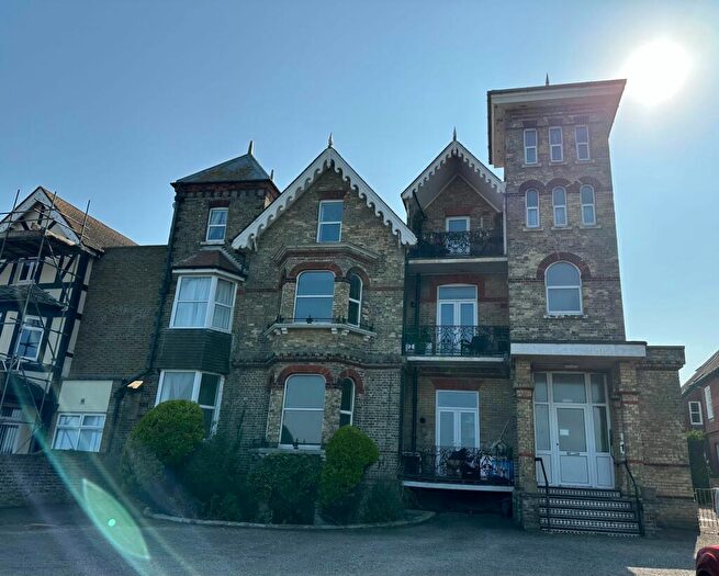 2 Bedroom Flat To Rent In Sea Road, Westgate-On-Sea, CT8