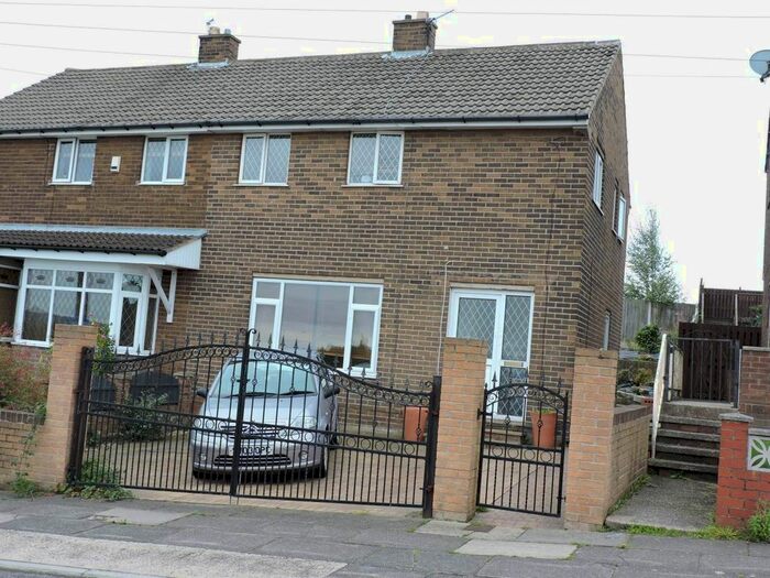 3 Bedroom Property To Rent In Lamb Lane, Monk Bretton, Barnsley, S71