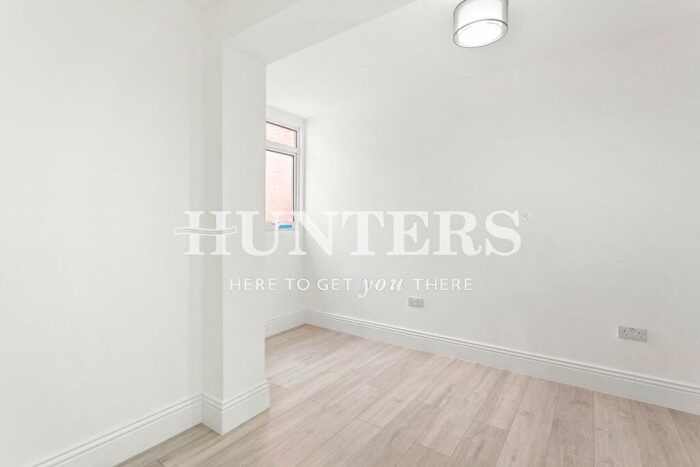 Studio To Rent In Mora Road, London, NW2